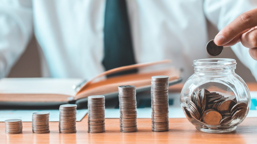 Comparing SWPs and fixed deposits for monthly income needs